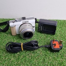 Olympus Pen E- PL1 Digital