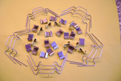Greenhouse glazing glass clips - glass,