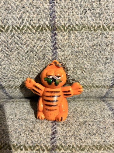 Vintage garfield keyring - vintage,