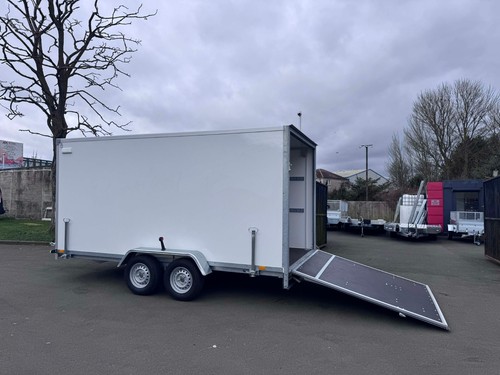 Brand new x - 2m, 2m