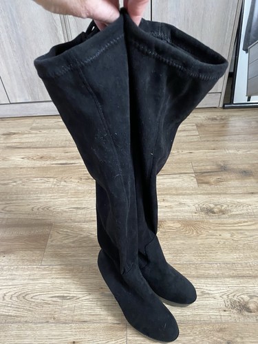 New black rock boots size - size, 6