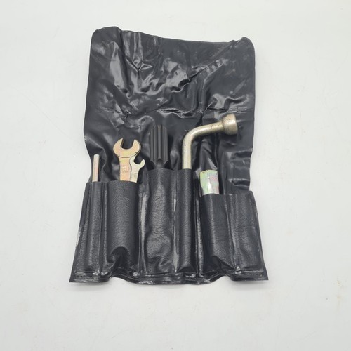 Fiat tool kit bag wheel - , wrench