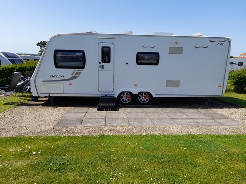 Lunar delta twin - twin, berth