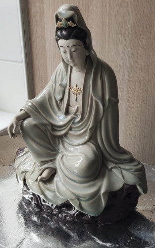 Kwan yin buddha statue - kwan,