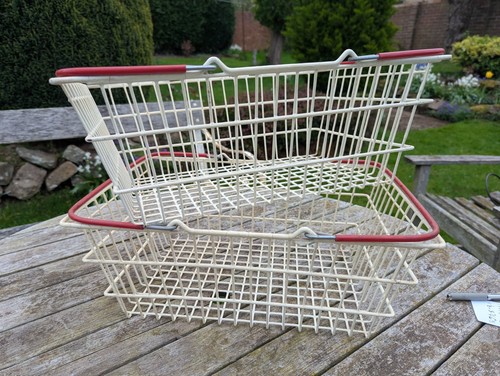 Vintage wire metal shopping - wire,