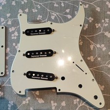 Vintage Style Part Loaded 3 Ply Pickguard + Backplate SSS - For Stratocaster