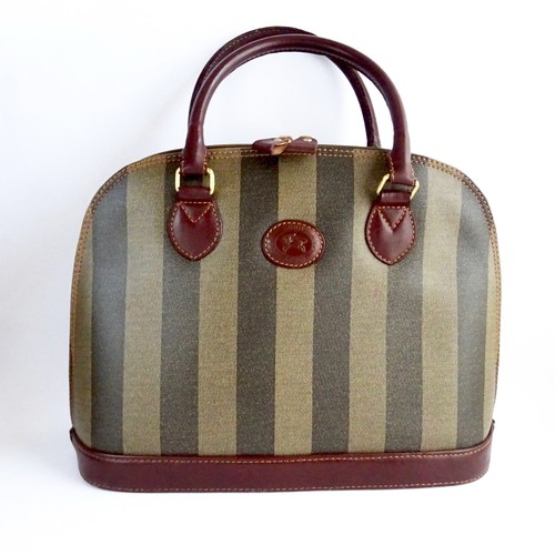 Luigi olive green striped