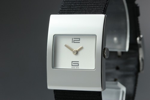 Mint gucci 4900l quartz - gucci,