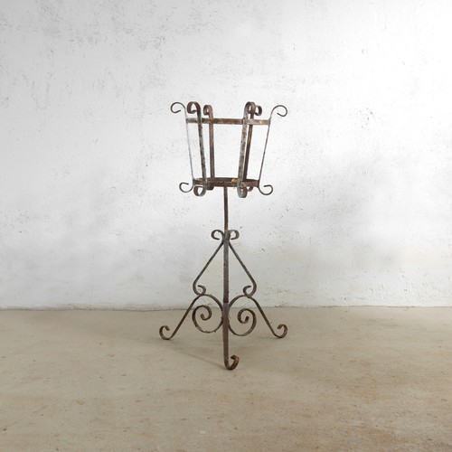 Mid century vintage rusty - century, well