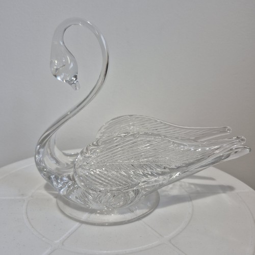 Vintage edinburgh crystal - edinburgh, swan