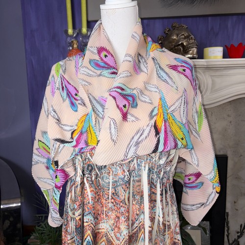 Multicolour feather print - multicolour,