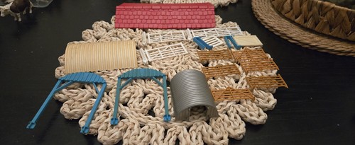 Britains farm play base - play,