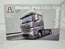 Italeri Mercedes Benz Actros