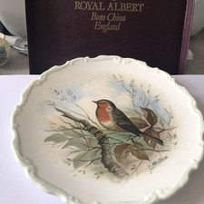 Royal Albert - Robin – Erithacus rubecula Royal Albert The Woodland Bird Collect