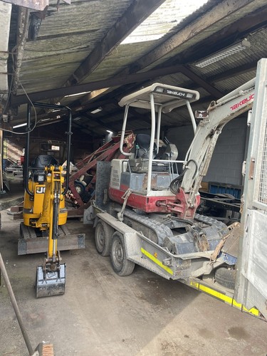 Micro mini digger hire - mini,