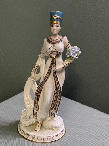 Wedgwood nefertiti egyptian - wedgwood,