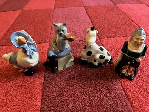 Pantomime set wade pottery - pantomime,