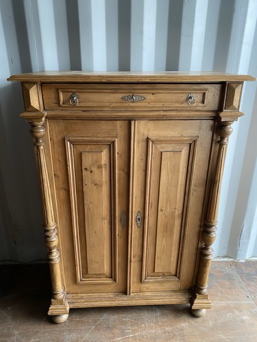 Antique pine cupboard - pine, top