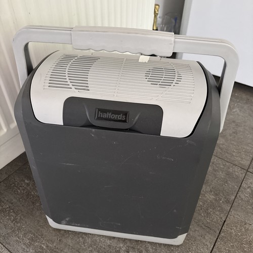 Halfords 19l electric coolbox - 19l,