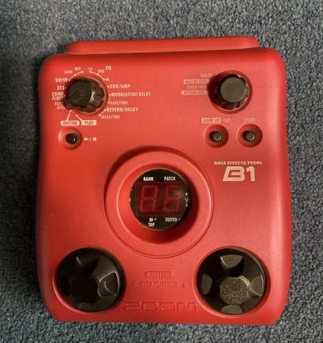 Zoom bass effects pedal - pedal,