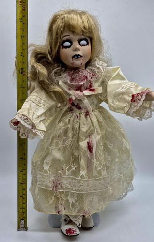 Large 40cm tall horror - 40cm,
