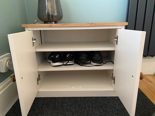Shoe cabinet with doors - with,