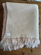 vintage Welsh BLANKET  (2003) waffle pink cream THICK WARM single 200 x 100 WOOL