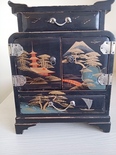 Vintage oriental lacquered - vintage,