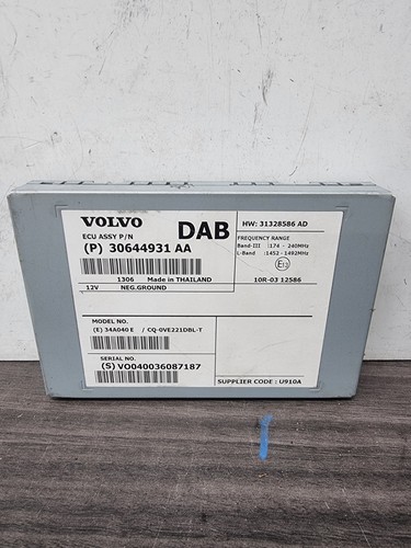 Volvo v40 2013 dab - volvo,