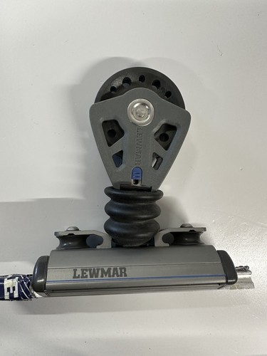 Lewmar towable car with - towable, stand
