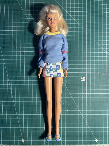 Vintage hasbro sindy - vgc, in