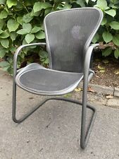 1X HERMAN MILLER AERON CANTILEVER CHAIR ( 8 AVAILABLE - BULK DISCOUNTS APPLY )