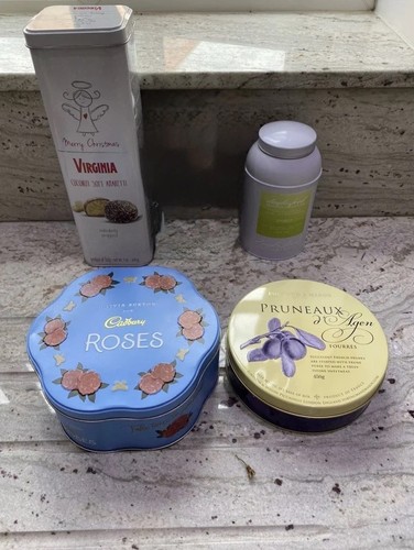 Kitchen storage tins - tins, x4