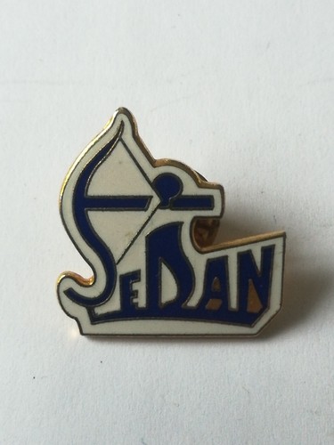 Sedan archery badge - sedan, badge.