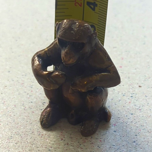 Small brass monkey figurine - brass,