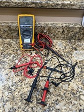 Fluke 179 Handheld Multimeter True RMS Tested Working W Extras