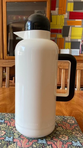 Guzzini penguin jug flask - guzzini, "penguin"