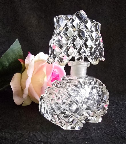 Art deco lead crystal perfume - art,