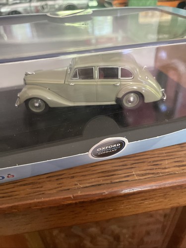 Oxford diecast armstrong - oxford,