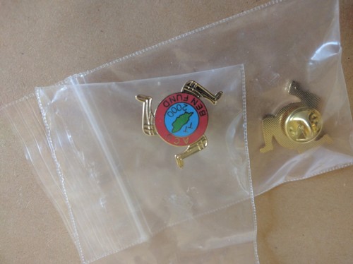 Isle man badge 2000 new - tt,