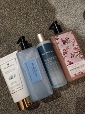 Pecksniffs Bundle And One