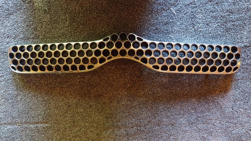 Toyota yaris front grill - toyota,