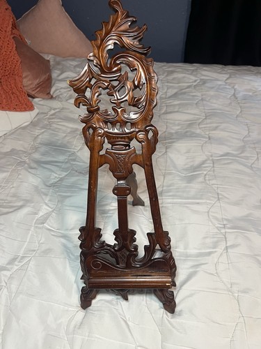 Table easel carved wood art - table,