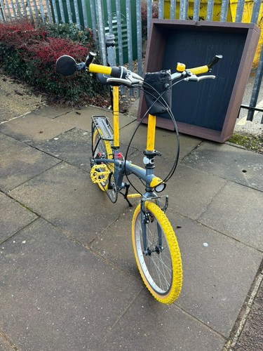 Yellow and steel - steel, blue