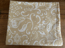 LAURA ASHLEY  3 Metres x 138