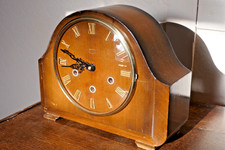 Smiths Enfield Oak Mantel