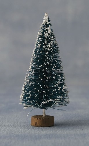 Snowy christmas tree - tree, approx