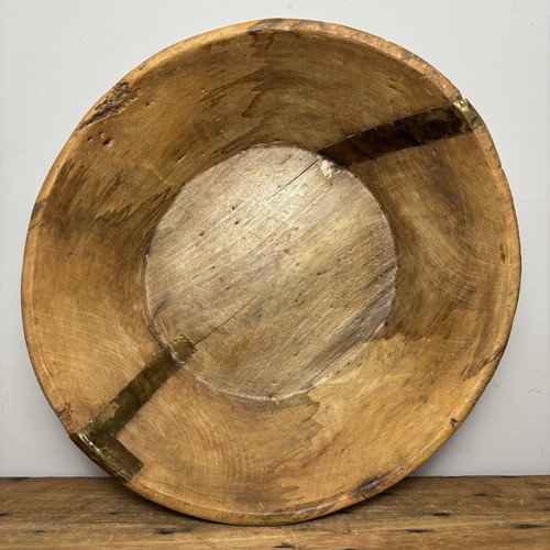 Vintage wooden dough bowl - wooden,