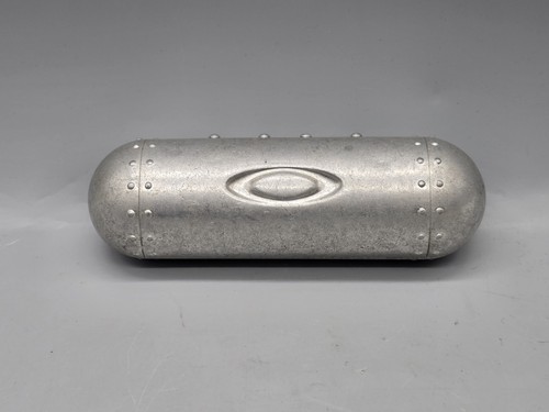 Oakley silver torpedo - case, for