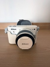 Nikon 1 J2 White / 1 Nikkor VR